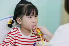 2歲小孩不會說話怎么辦？