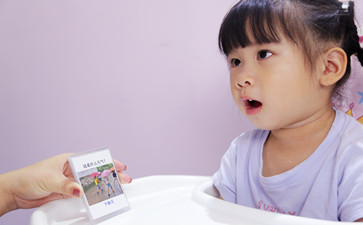 小孩發音不準如何矯正？